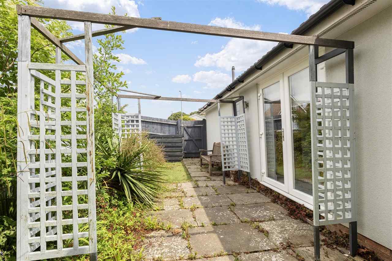 resized-2349823-Patio Bedroom 1.jpg